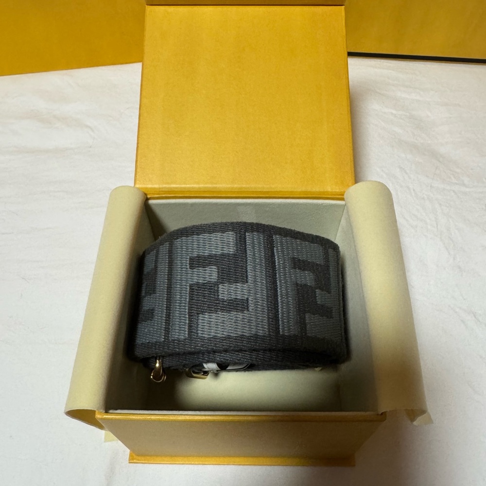 Fendi Gray Strap You